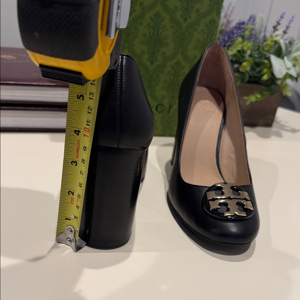 Tory Burch Janey Black Leather Block Heel Pumps - Picture 9 of 12